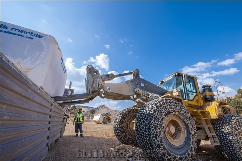 Burdur Beige Marble Quarry