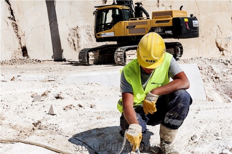Empire Beige Marble - Ottoman Beige Marble Quarry
