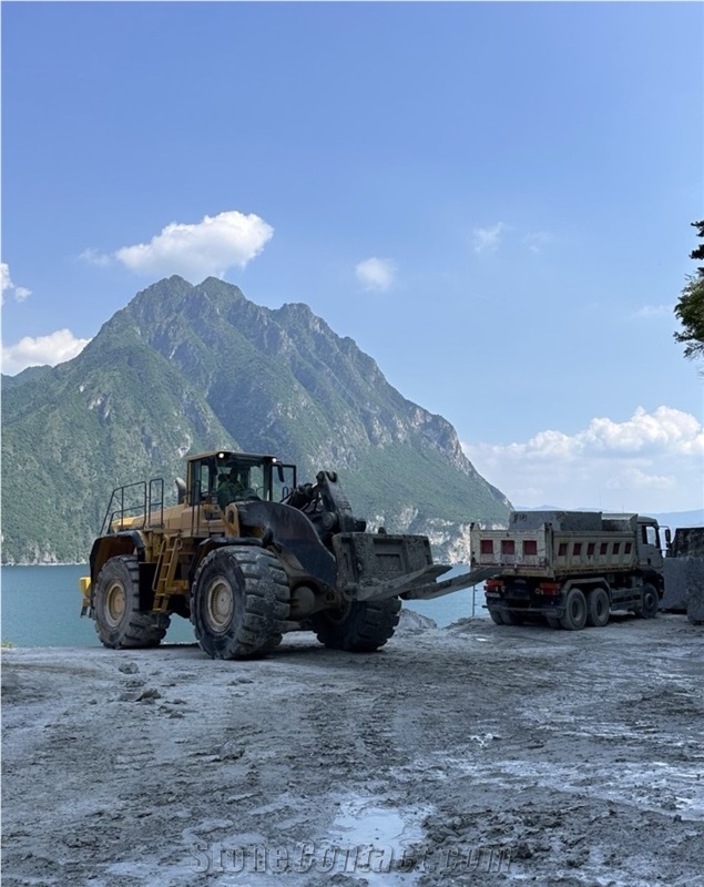Nuvolato Di Gre Marble Quarry