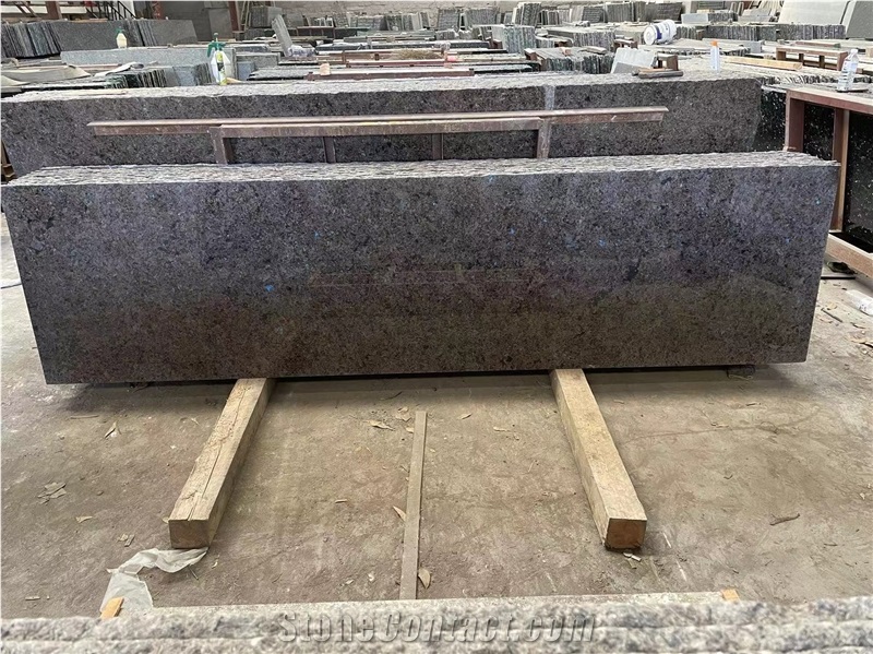 Good Quality Labrador Antique Polished Granite Slabs