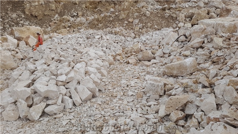 Calcium Carbonate And Beige Travertine Quarry