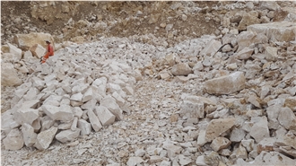Calcium Carbonate And Beige Travertine Quarry