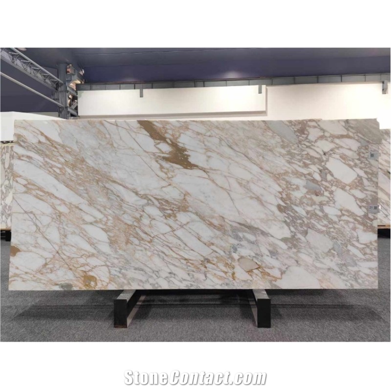 Calacatta Borghini Marble Slabs