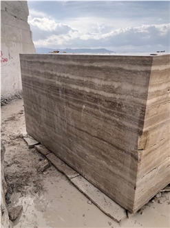 Arini Noce Travertine Quarry