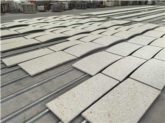 Golden Silk Sand Granite Curved Wall Tiles Façade