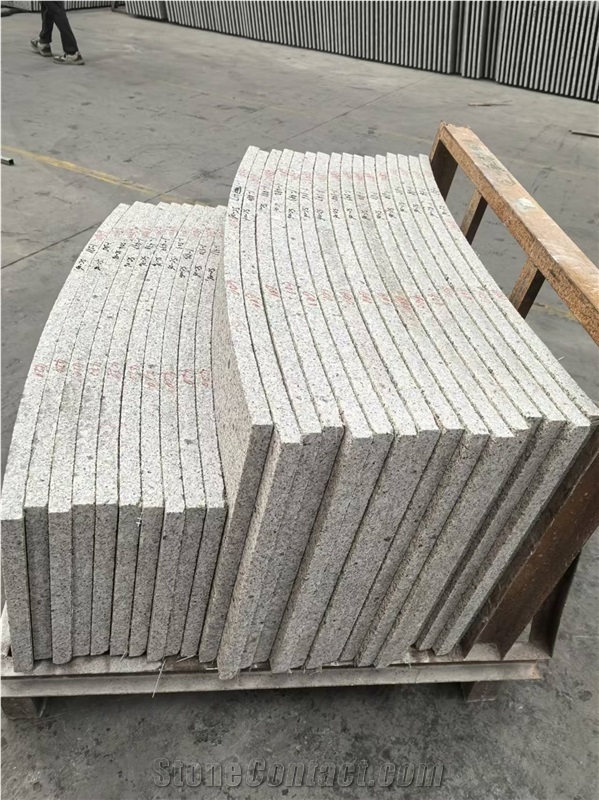 Golden Silk Sand Granite Curved Wall Tiles Façade