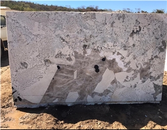 Alpinus Super Crystal Granite Blocks