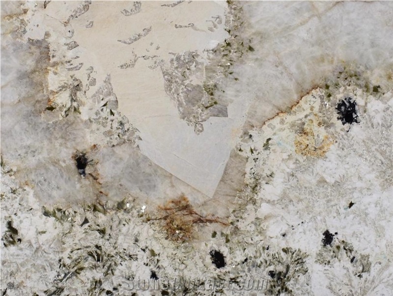 Alpinus Granite - Alpinus Super Crystal Granite Quarry