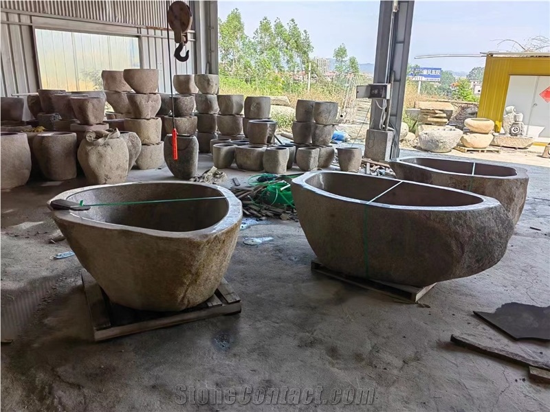 SPA  Tub Custom Design Hainan Grey Basalt River Stone Bathtubs For Resorts