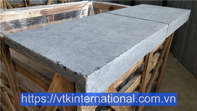 Bluestone Pool Coping