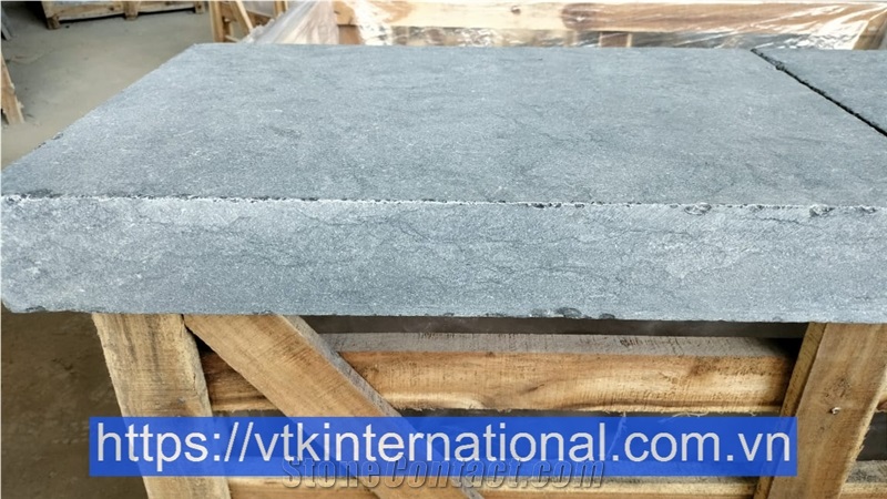 Bluestone Pool Coping