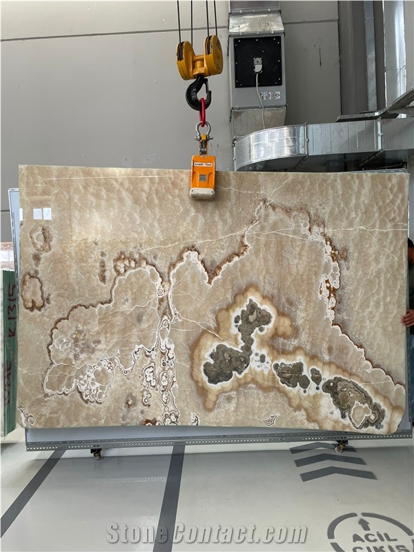 Honey Onyx Cross Cut Slabs