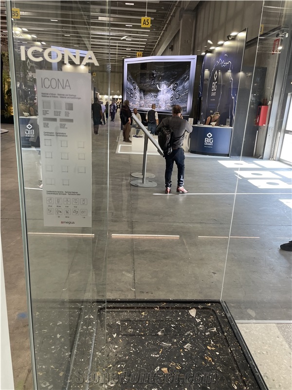 ICONA 900 Black Resin Engineered Marble Slabs