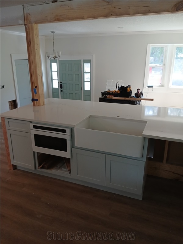 Alba Quartz Kitchen Countertop Installation