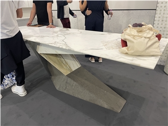 Custom Design Calacatta Gold Marble Table