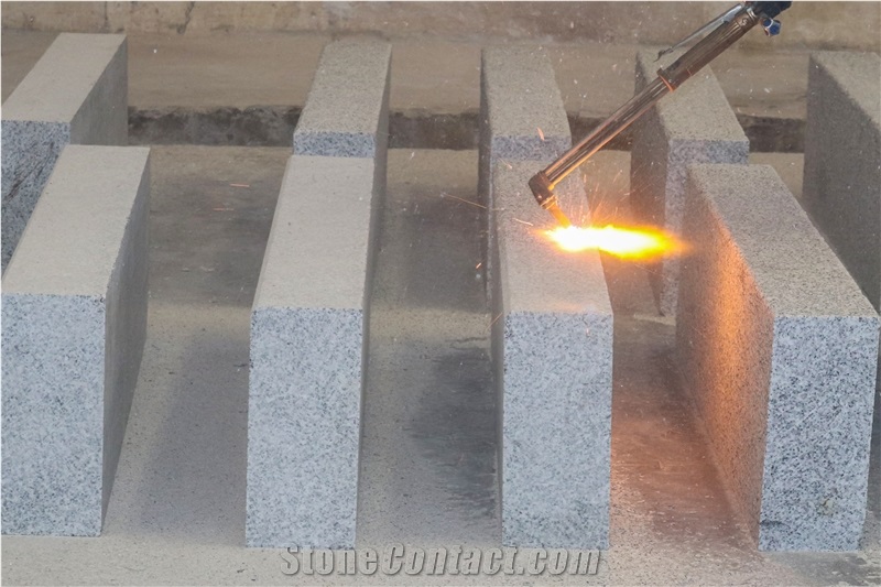 Natanz White Granite Flamed Kerbstone
