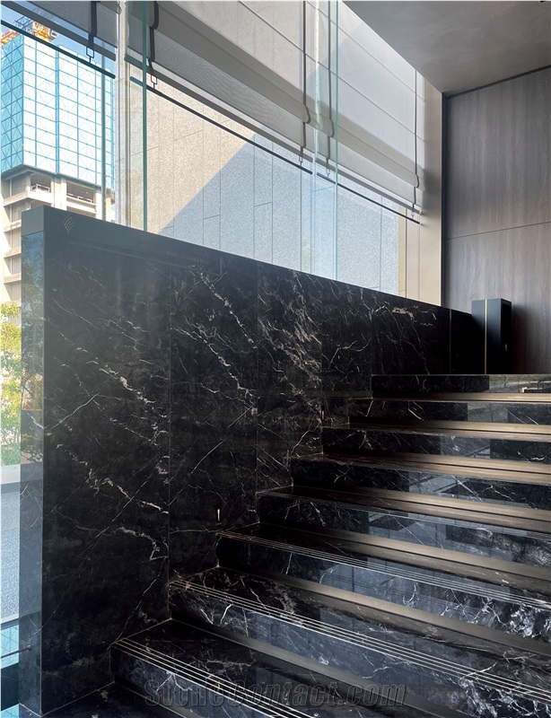 White Stripe In Black  Sintered Stone Slabs 1200*600Mm