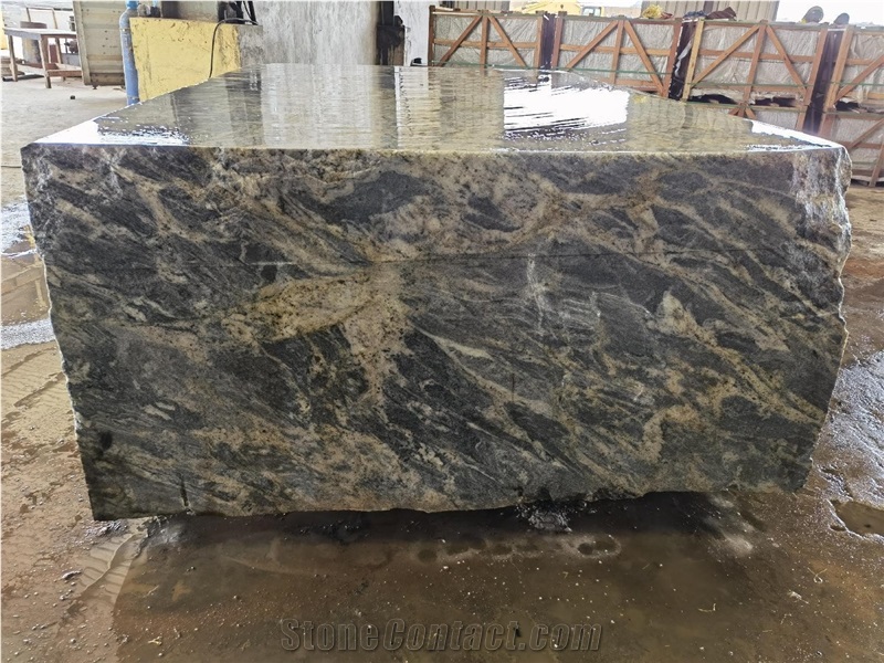 JUPARANA GOLD Granite Tiles