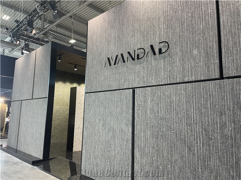 Chiseled And Sanded Natanz Black Granite Slab Lineal Plus Design Slabs