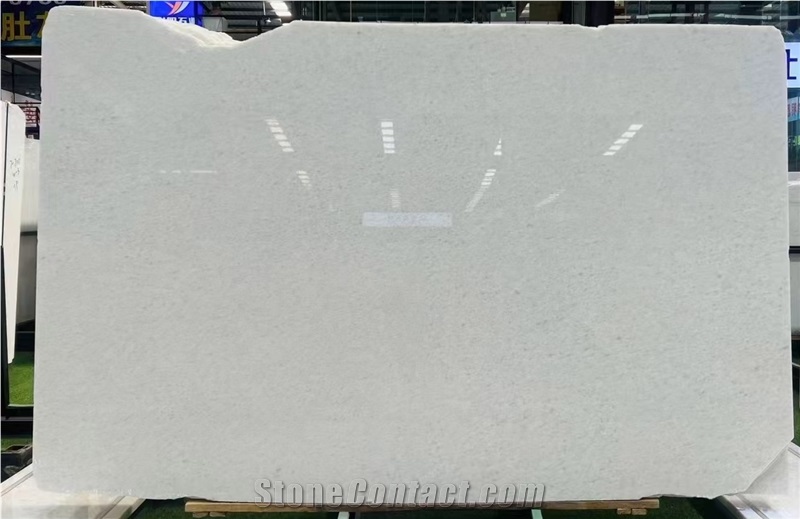 Crystal White / Teardrop  Marble Slabs