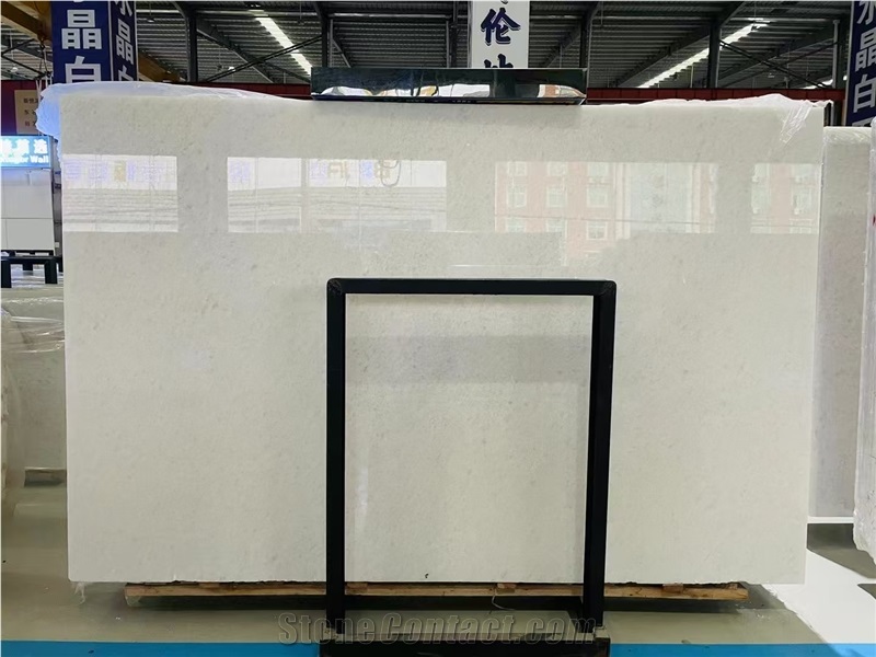 Crystal White / Teardrop  Marble Slabs
