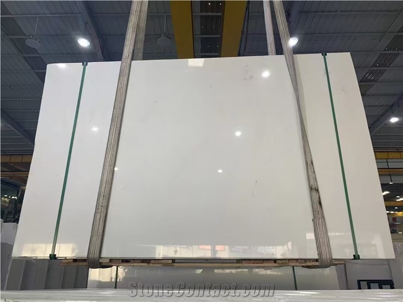 Crystal White / Teardrop  Marble Slabs