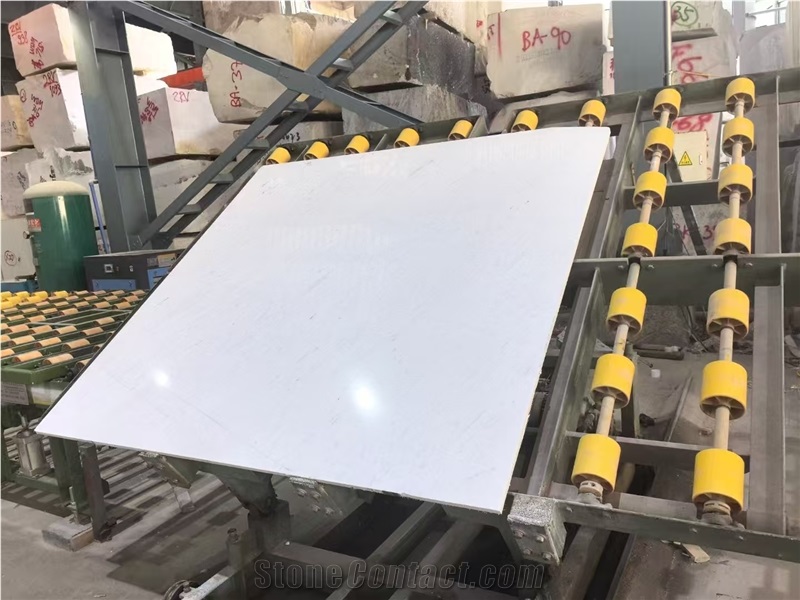 Crystal White / Teardrop  Marble Slabs