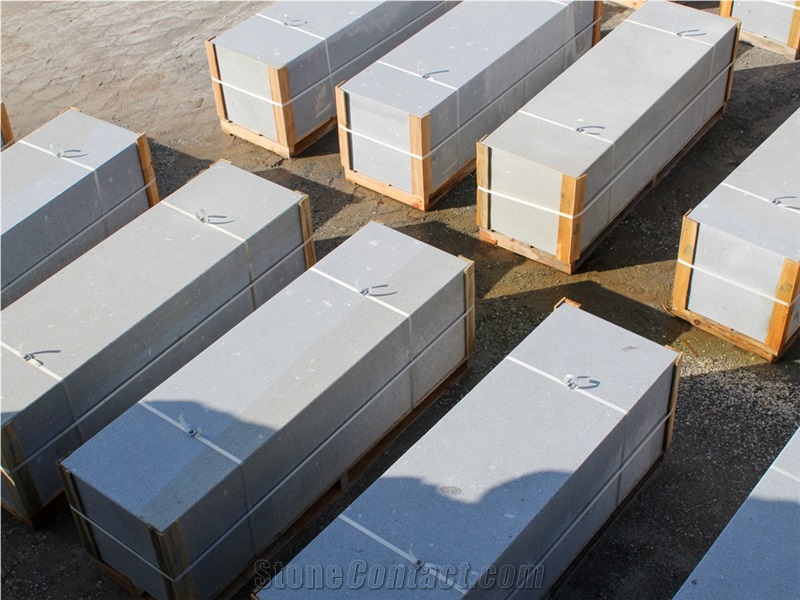 Azul Grao Fino Granite Urban Benches