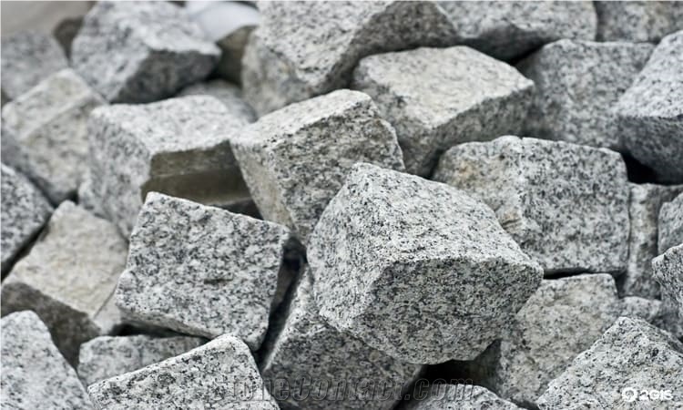 Full Chisel Black Gabbro Granite Paving Stone