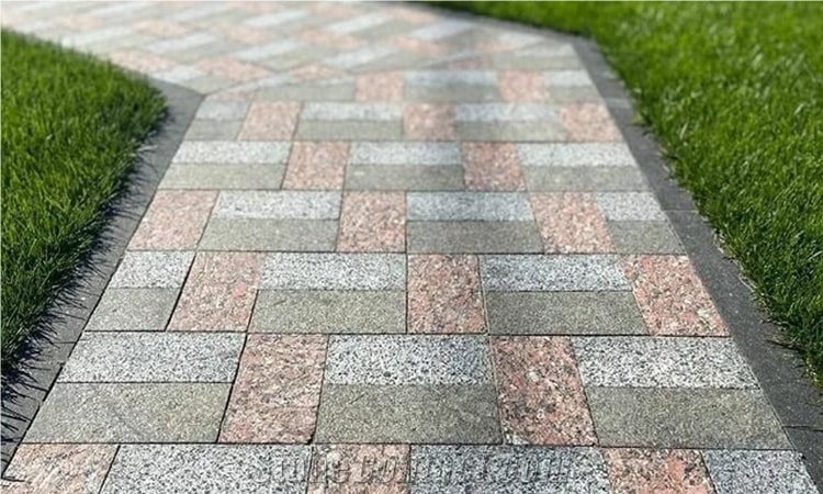 Full-Sawn Tashmurunsky Granite Paving Stone