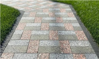 Full-Sawn Tashmurunsky Granite Paving Stone