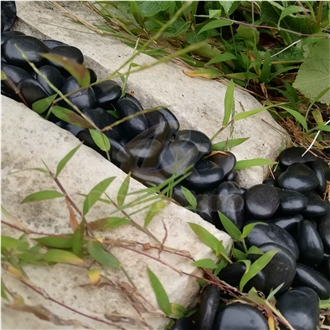 Polished River Pebble Stone Black Pebble For Garden