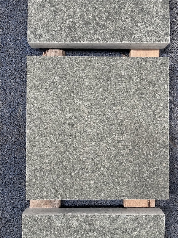 Green Granite Bush Hammered Paver Stone