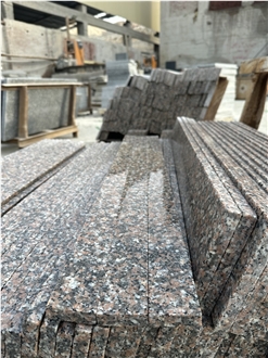 New Rosa El Nasr Granite Slabs
