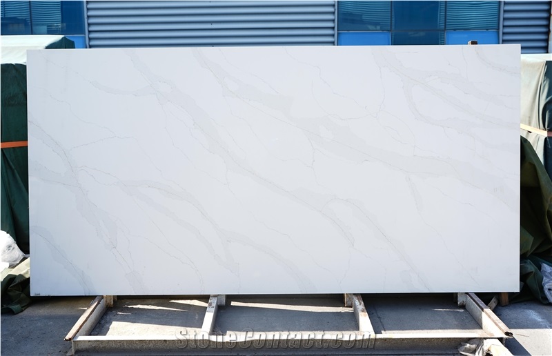 Beautiful Calacatta Quartz Slabs Stone Supplier Jumbo Size