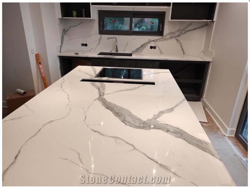 Calacatta Quartz Kitchen Countertop