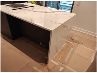Calacatta Quartz Kitchen Countertop