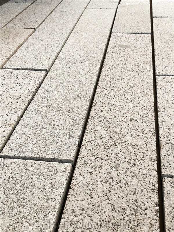 White Granite (Polished /Honed) Floor Tile