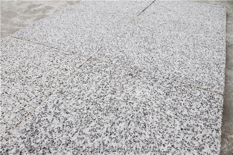 White Granite (Polished /Honed) Floor Tile
