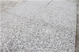 White Granite (Polished /Honed) Floor Tile