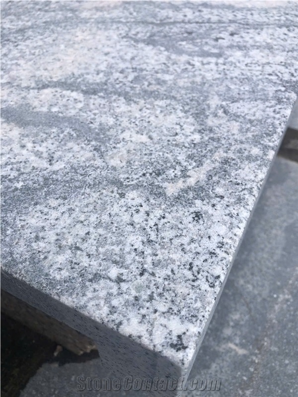 Pearl Cloudy - White Ice Granite  Tiles
