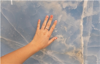 Blue Onyx Slabs 2 Cm