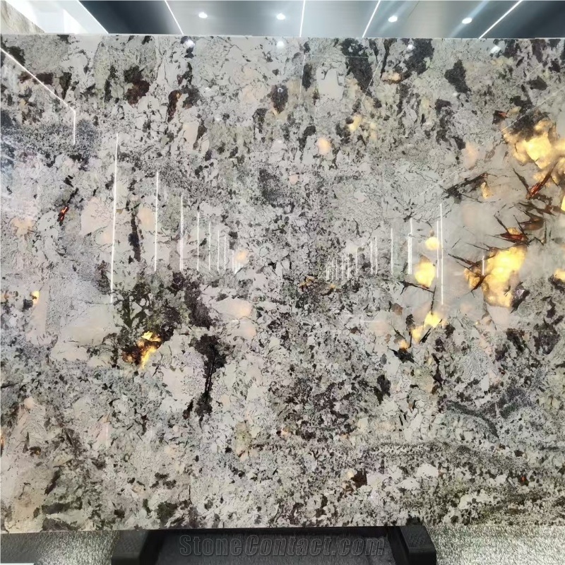 Splendor White Granite Stone Slab Tiles