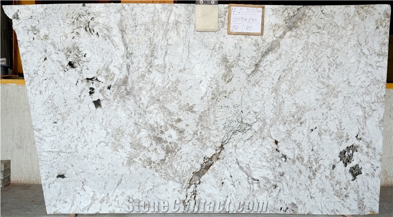 Aiduram White Granite Slabs