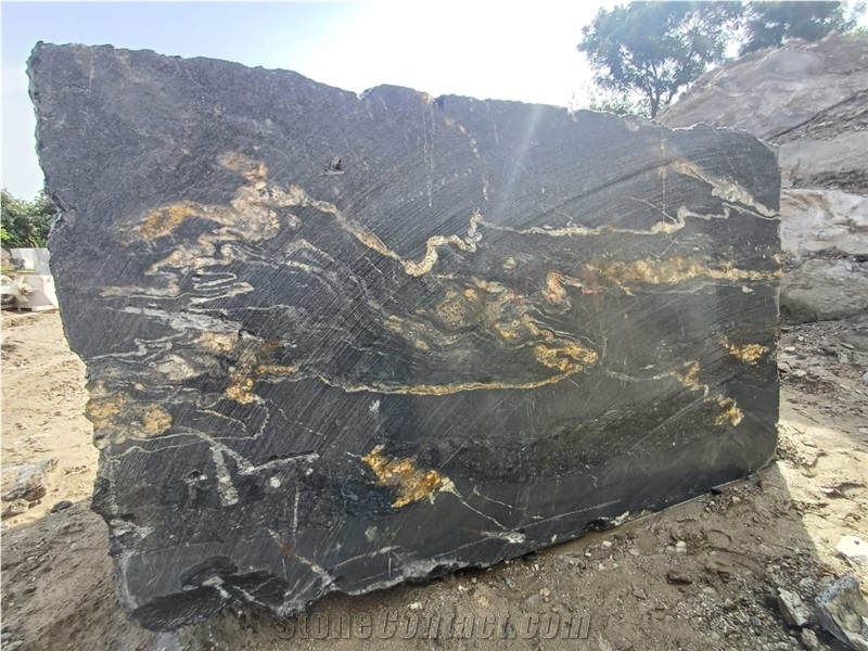 NIKYA GOLD GRANITE BLOCKS