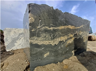 NIKYA GOLD GRANITE BLOCKS