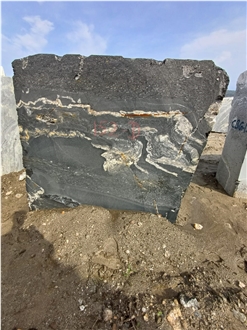 NIKYA GOLD GRANITE BLOCKS