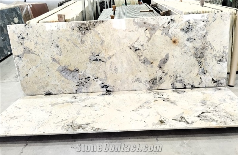 India Alaska White Granite Slabs Premium Quality