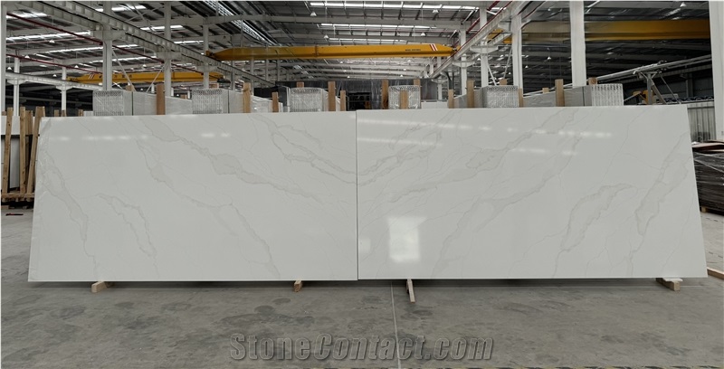 Hot Sale Bookmatched Calacatta Quartz Slabs