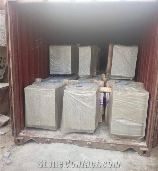 New Halayeb Granite Slabs